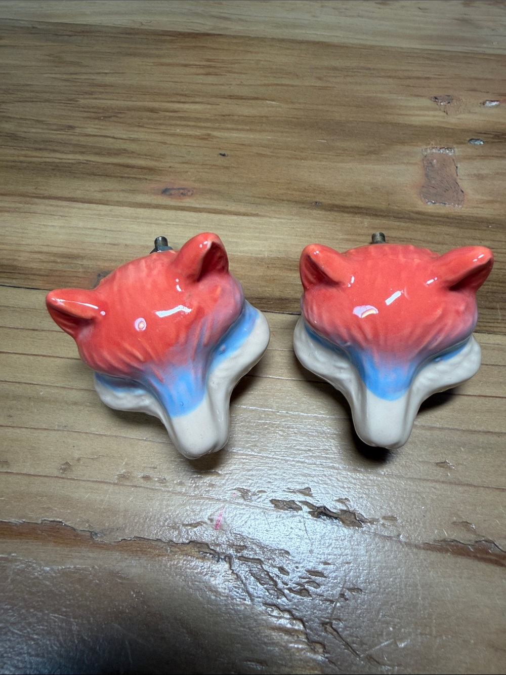 NWOT 2 Fox Drawer Pull knobs.